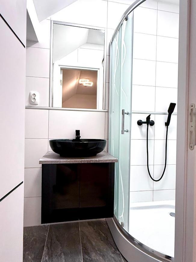 Kuriozum Vendeghaz Hotel Сегед Екстериор снимка
