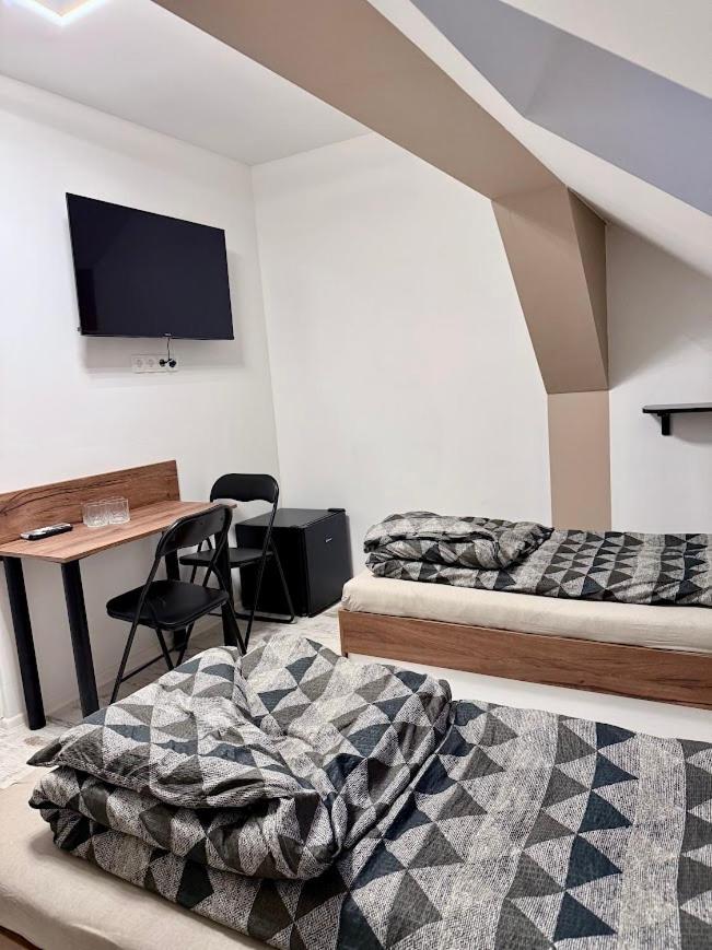 Kuriozum Vendeghaz Hotel Сегед Екстериор снимка